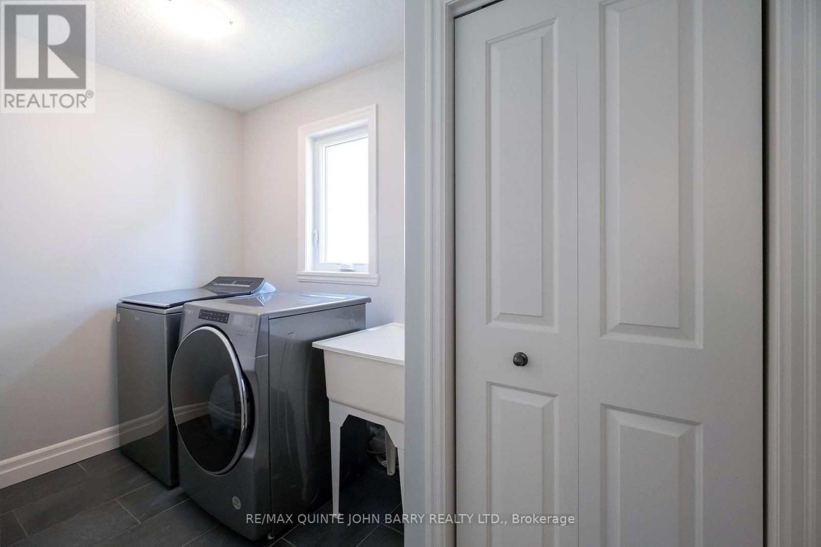 49 Lanark Drive, Belleville, Ontario  K8N 0G8 - Photo 16 - X12219094