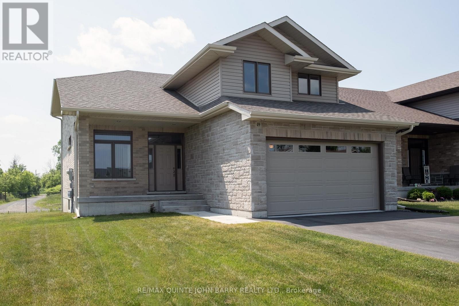 49 Lanark Drive, Belleville, Ontario  K8N 0G8 - Photo 2 - X12219094