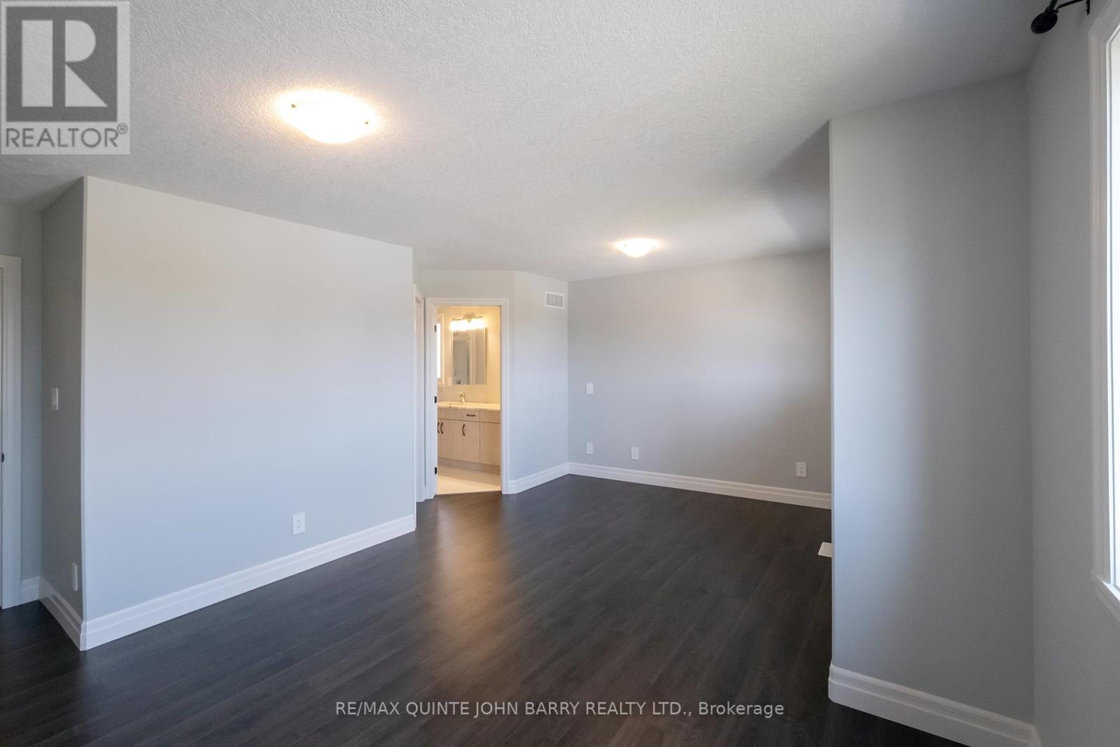 49 Lanark Drive, Belleville, Ontario  K8N 0G8 - Photo 20 - X12219094