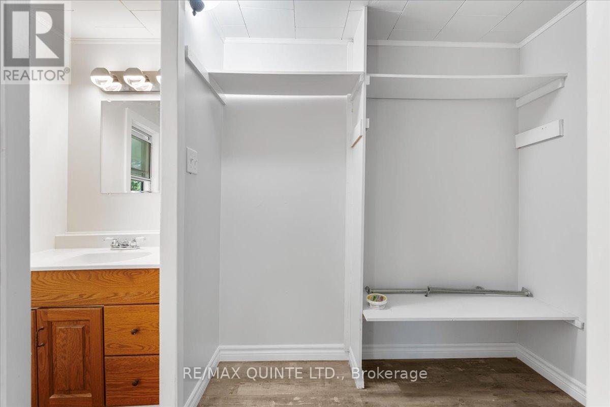 20 County Road 17, Prince Edward County, Ontario  K0K 2T0 - Photo 10 - X12223401