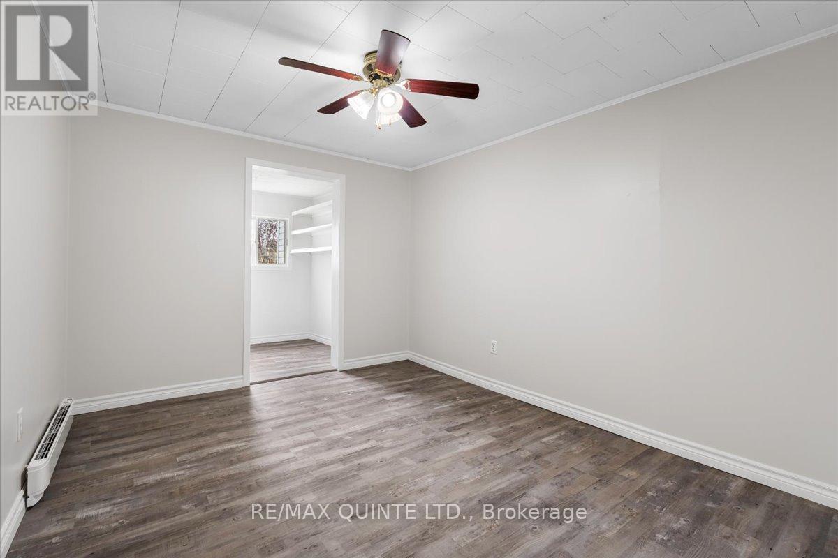20 County Road 17, Prince Edward County, Ontario  K0K 2T0 - Photo 12 - X12223401