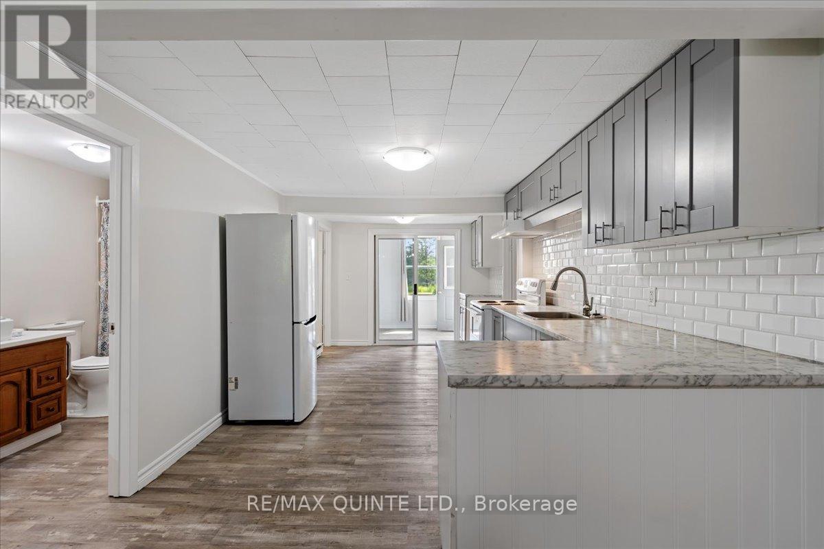 20 County Road 17, Prince Edward County, Ontario  K0K 2T0 - Photo 17 - X12223401