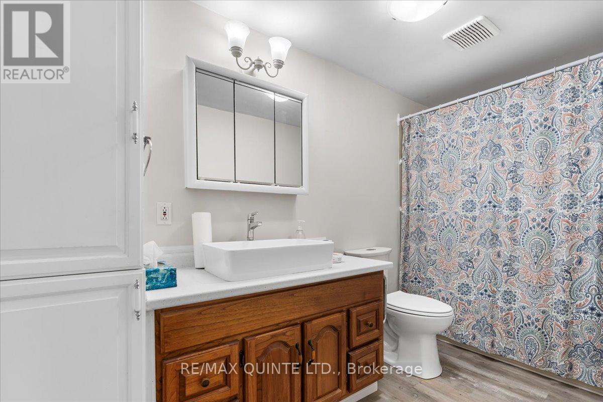 20 County Road 17, Prince Edward County, Ontario  K0K 2T0 - Photo 22 - X12223401