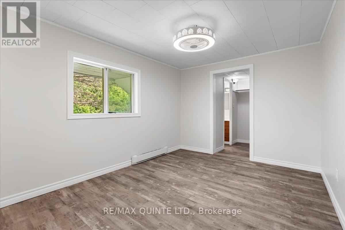 20 County Road 17, Prince Edward County, Ontario  K0K 2T0 - Photo 8 - X12223401