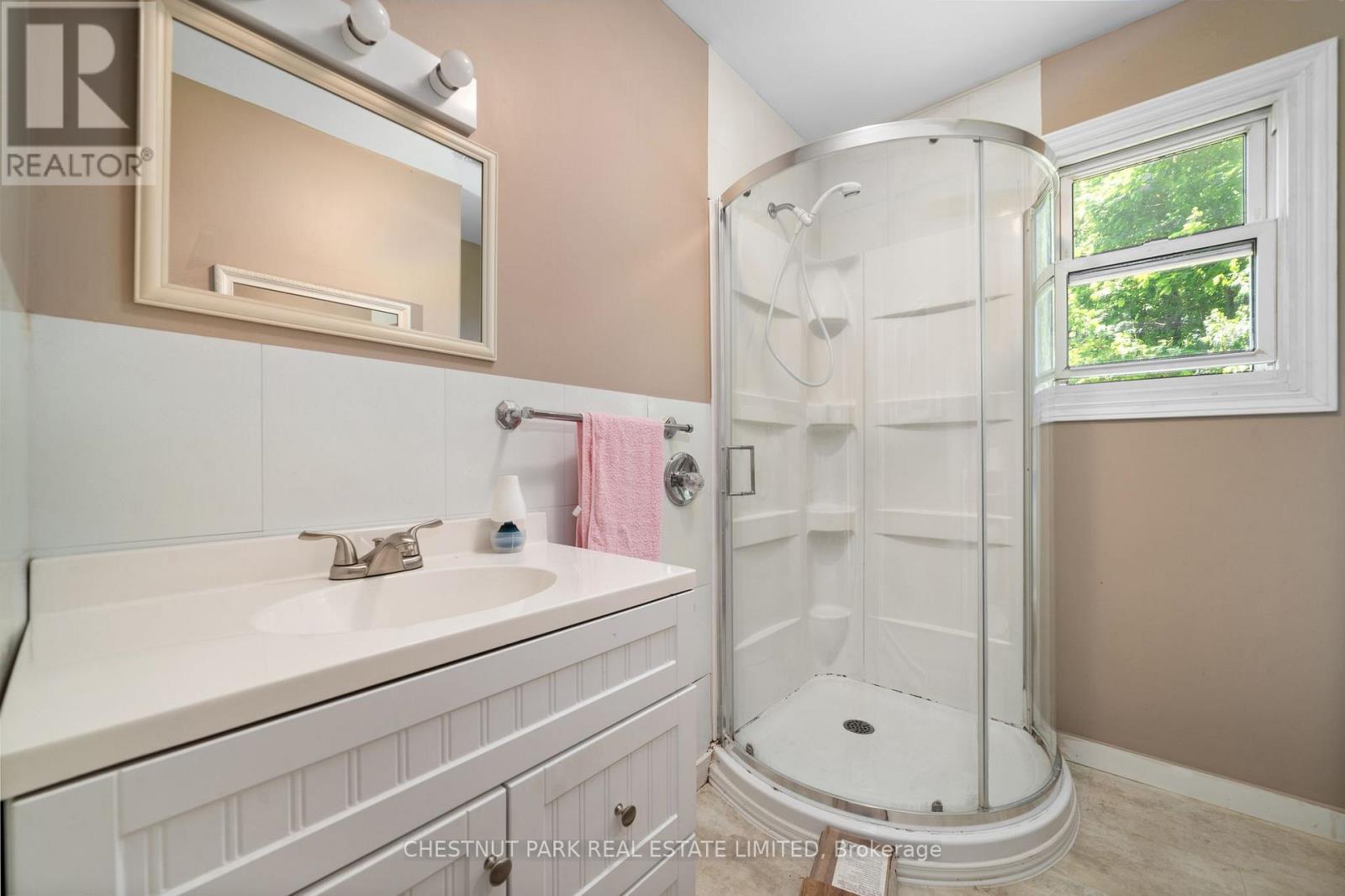 173 Fry Road, Prince Edward County, Ontario  K0K 2T0 - Photo 23 - X12226728