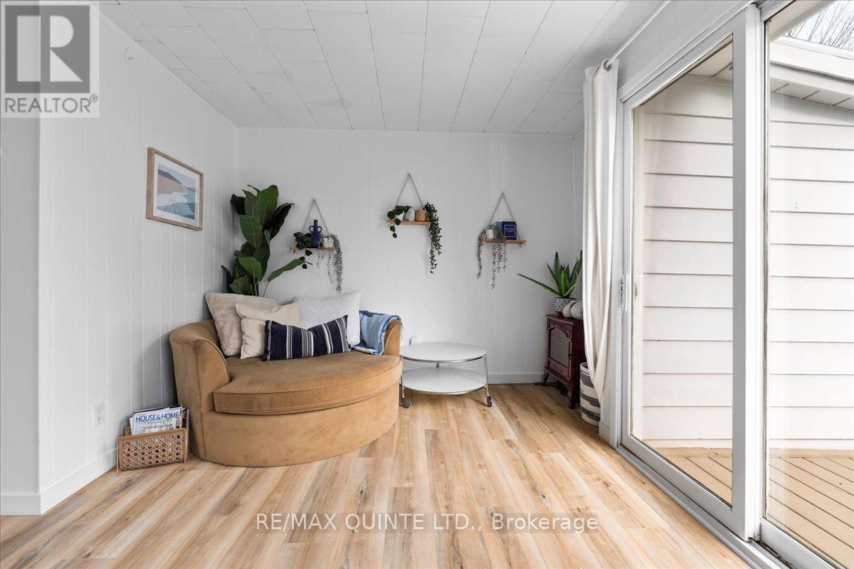 11364 Loyalist Parkway, Prince Edward County, Ontario  K0K 2T0 - Photo 23 - X12226876