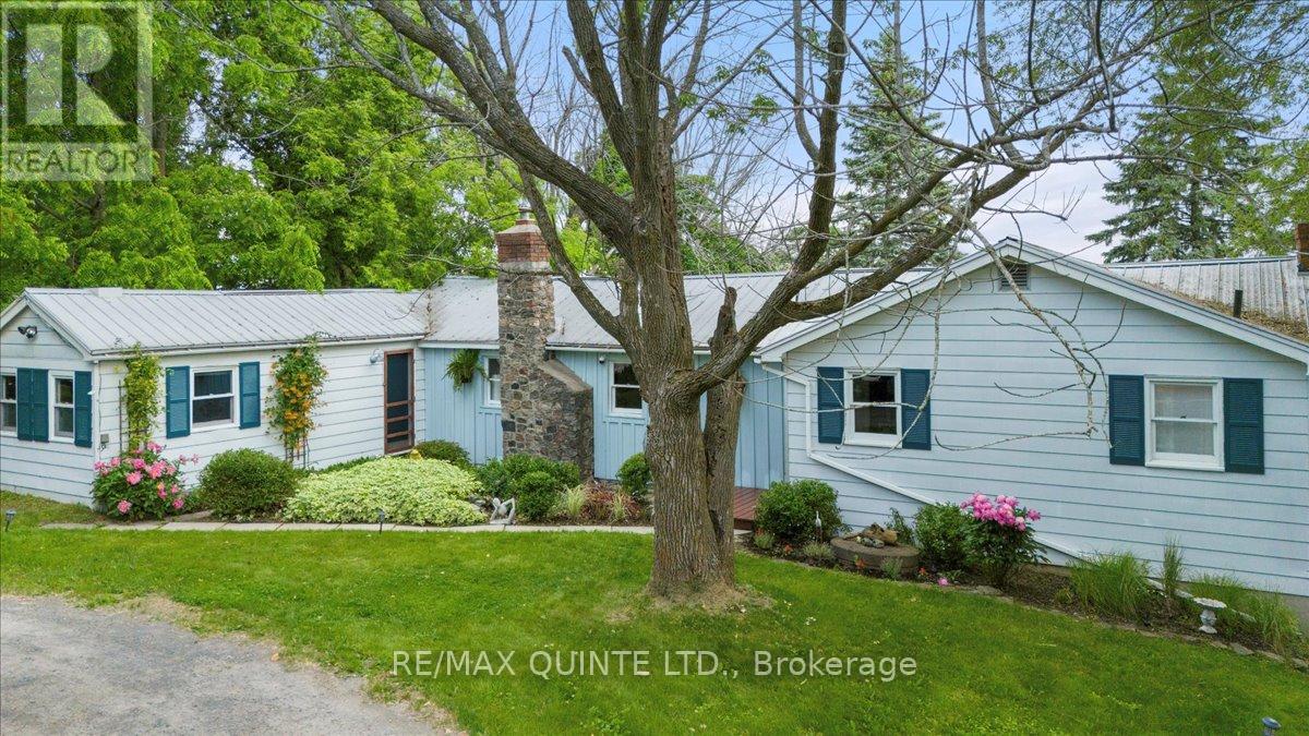 11364 Loyalist Parkway, Prince Edward County, Ontario  K0K 2T0 - Photo 4 - X12226876