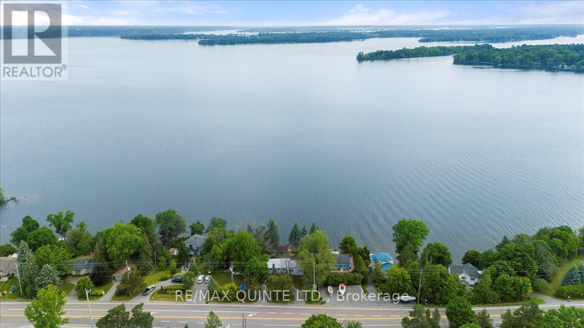 11364 Loyalist Parkway, Prince Edward County, Ontario  K0K 2T0 - Photo 48 - X12226876
