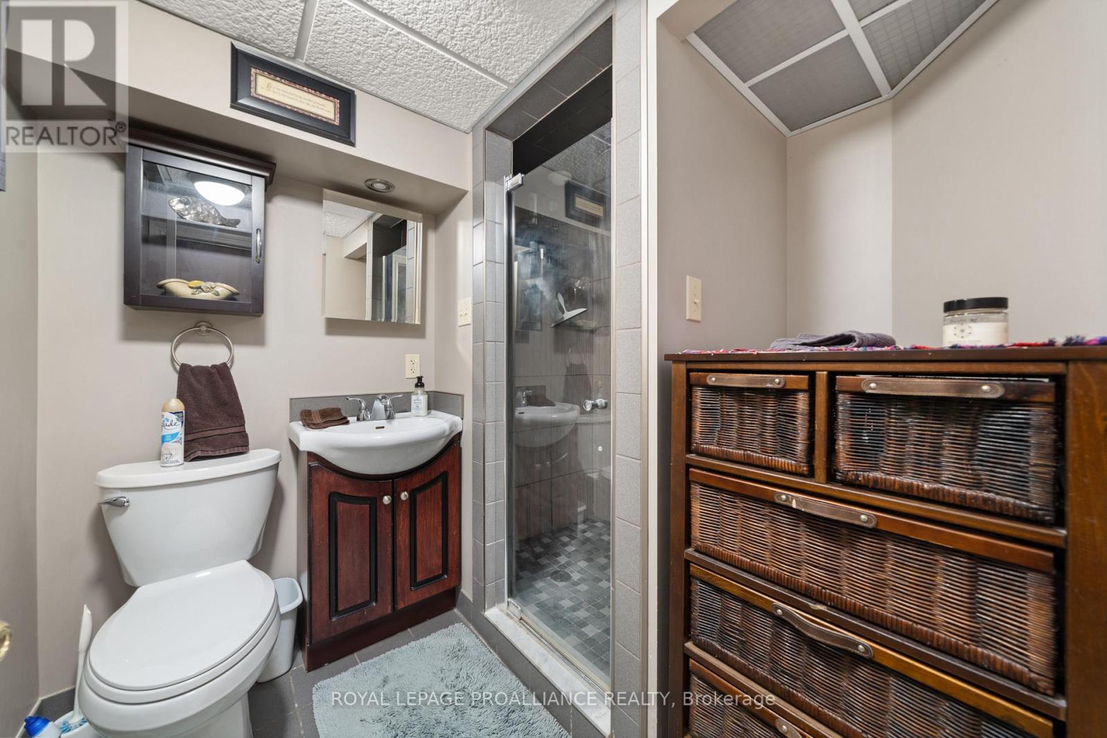 97 Carter Road, Quinte West, Ontario  K0K 1L0 - Photo 18 - X12227395
