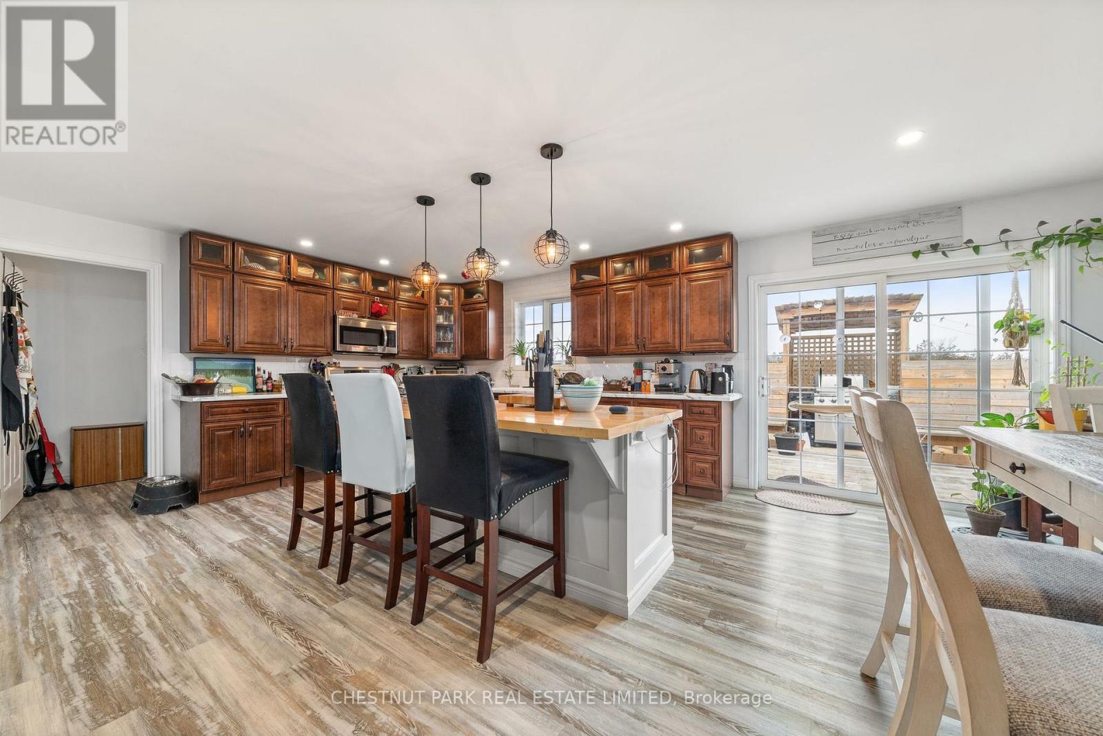 1398 Old Milford Road, Prince Edward County, Ontario  K0K 2T0 - Photo 25 - X12228564