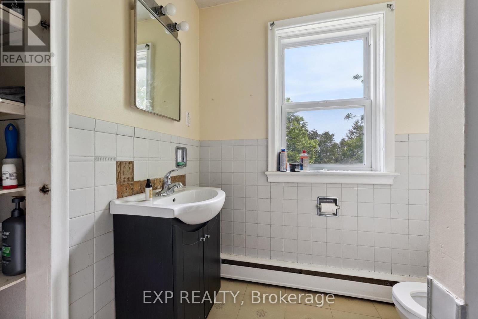 17 Spring Street, Quinte West, Ontario  K8N 2Z6 - Photo 14 - X12228823