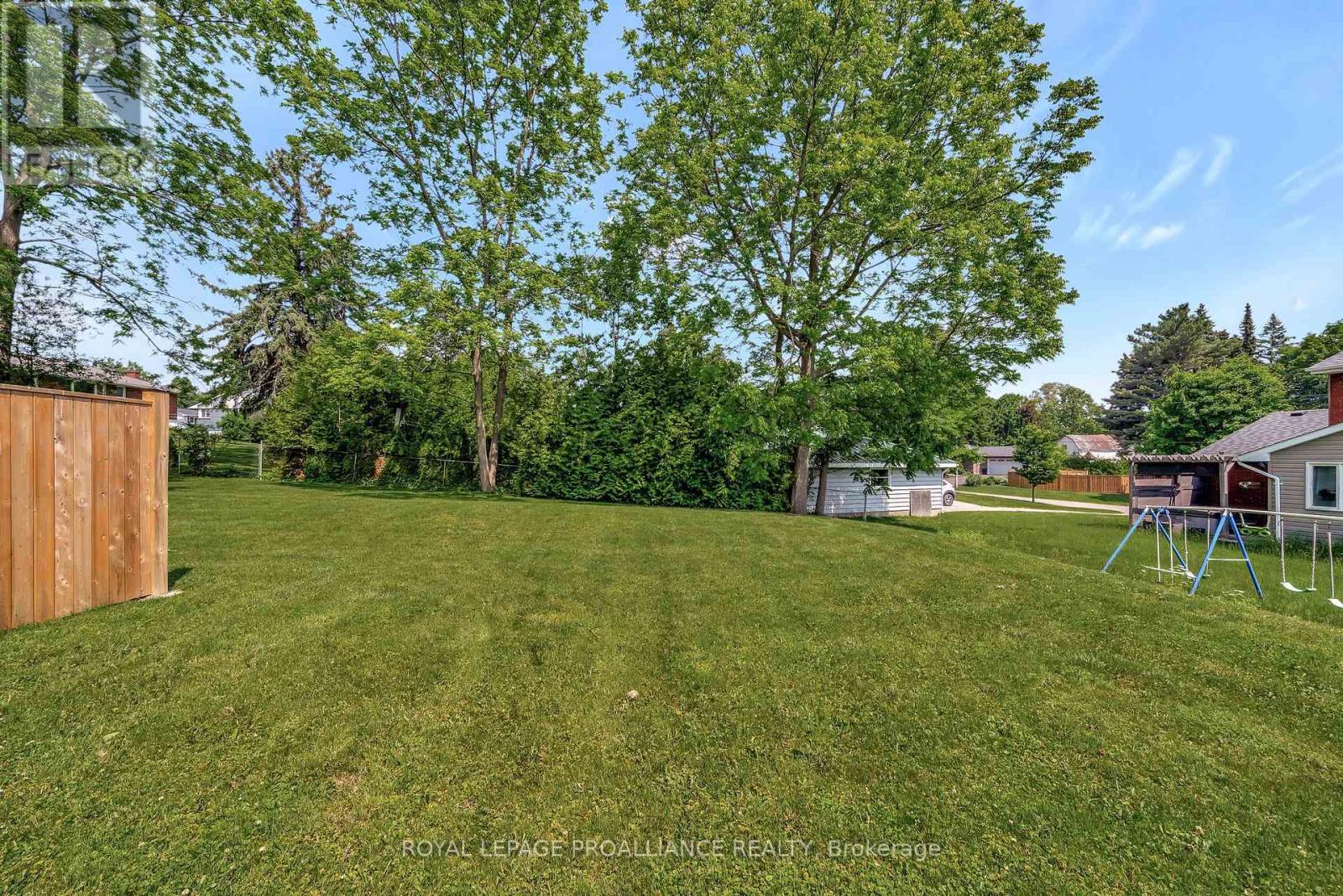 12 Dorman Street, Brighton, Ontario  K0K 1H0 - Photo 34 - X12228926