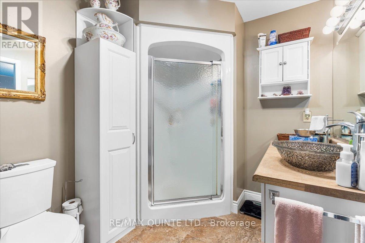 51 Cretney Drive, Prince Edward County, Ontario  K0K 3L0 - Photo 12 - X12230672