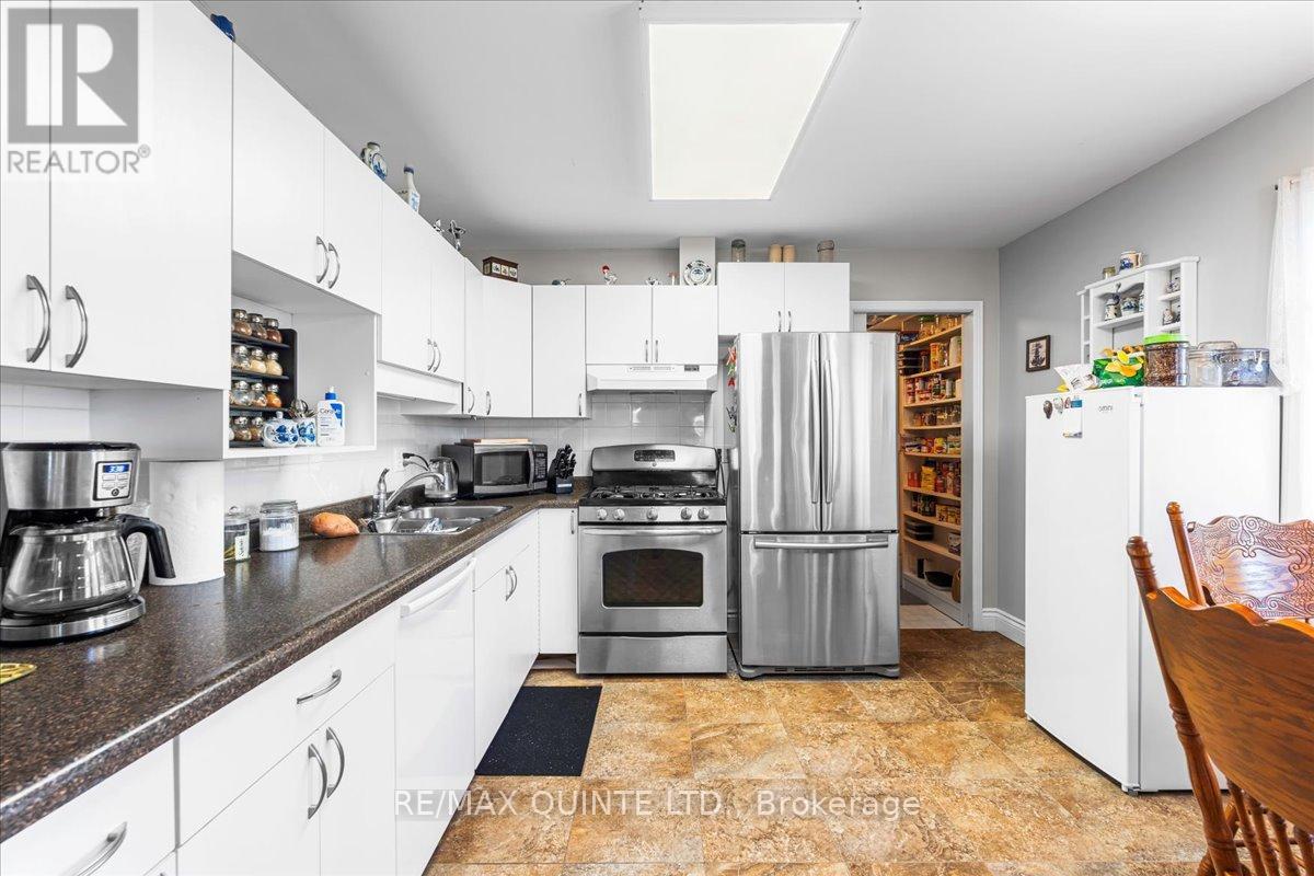 51 Cretney Drive, Prince Edward County, Ontario  K0K 3L0 - Photo 20 - X12230672