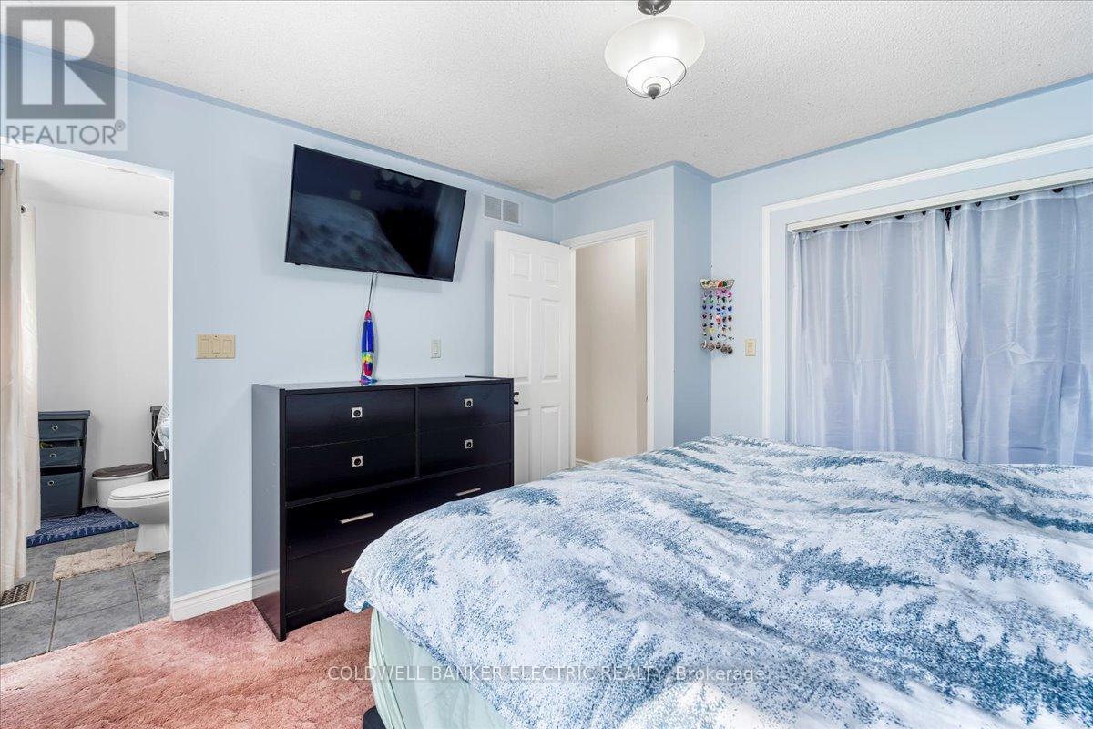 15 Mcintyre Road, Prince Edward County, Ontario  K0K 1A0 - Photo 32 - X12231905