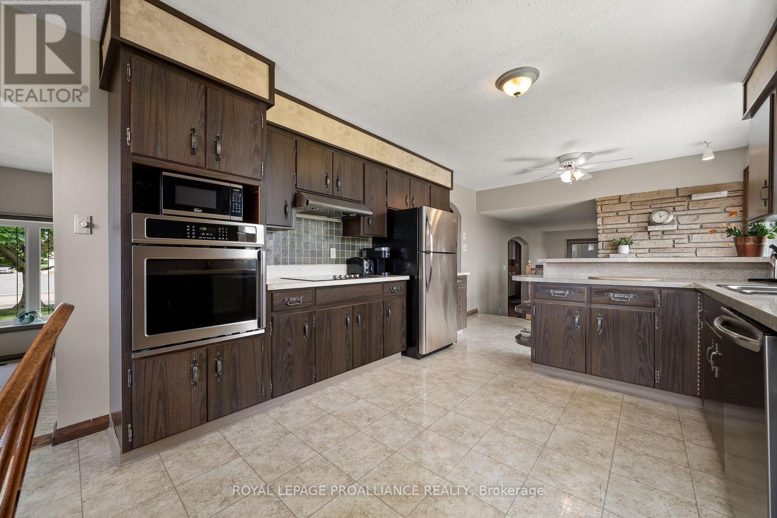 6864 Highway 62, Belleville, Ontario  K8N 0L7 - Photo 13 - X12236812