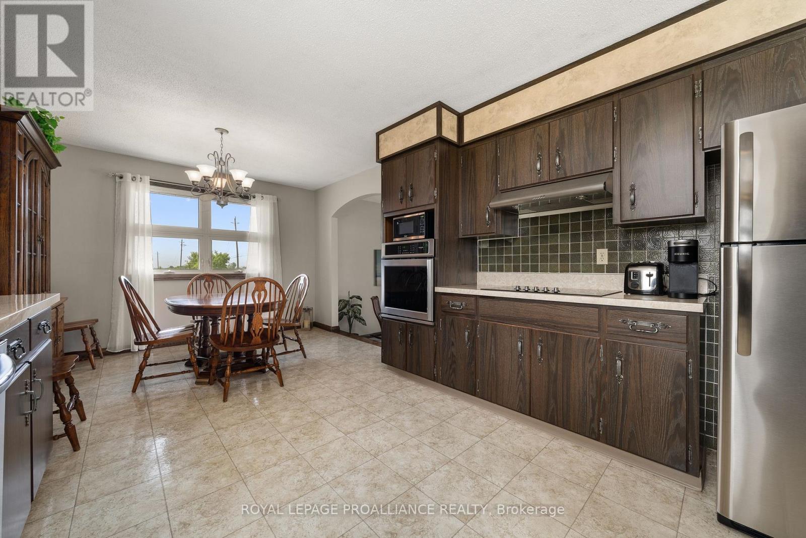 6864 Highway 62, Belleville, Ontario  K8N 0L7 - Photo 14 - X12236812