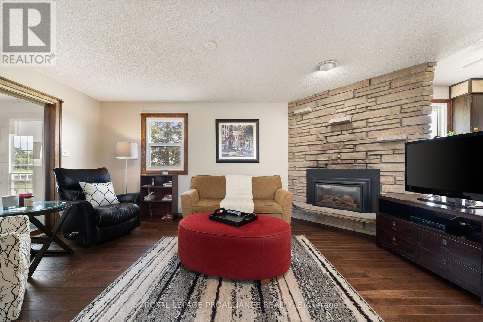 6864 Highway 62, Belleville, Ontario  K8N 0L7 - Photo 17 - X12236812