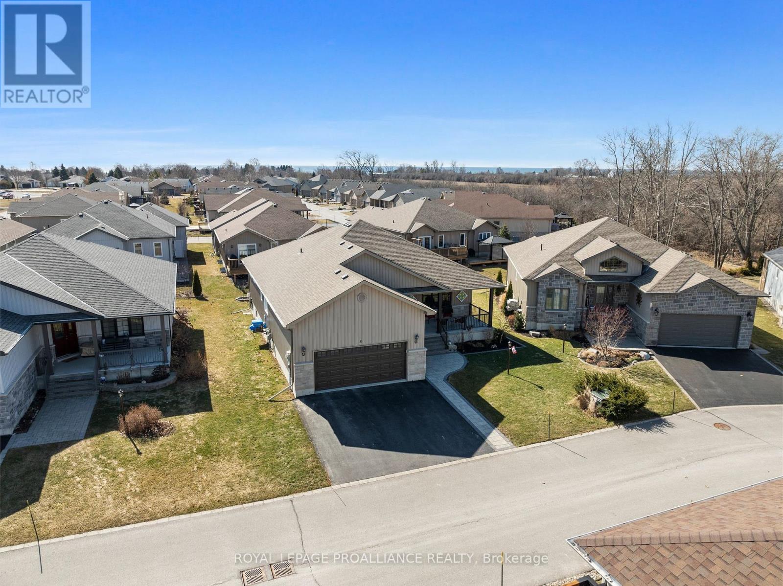 5 Conger Drive, Prince Edward County, Ontario  K0K 3L0 - Photo 4 - X12236836