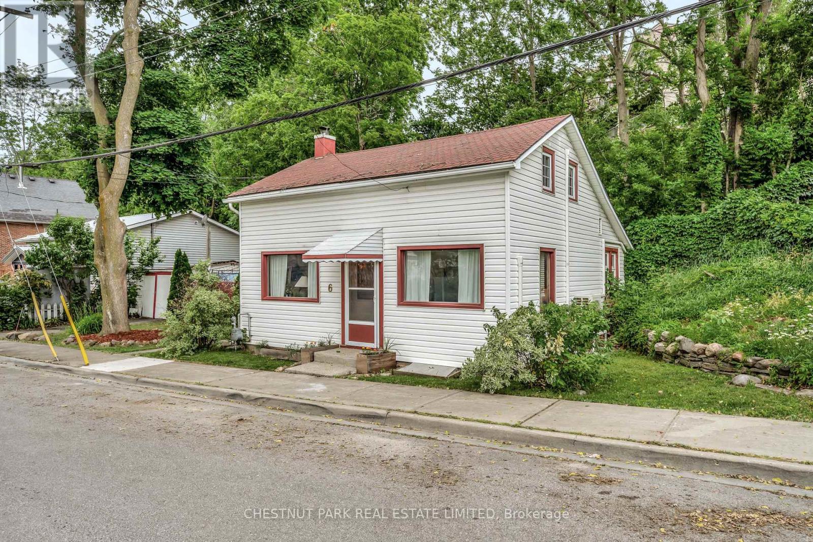 6 EAST MARY STREET, Prince Edward County, Ontario