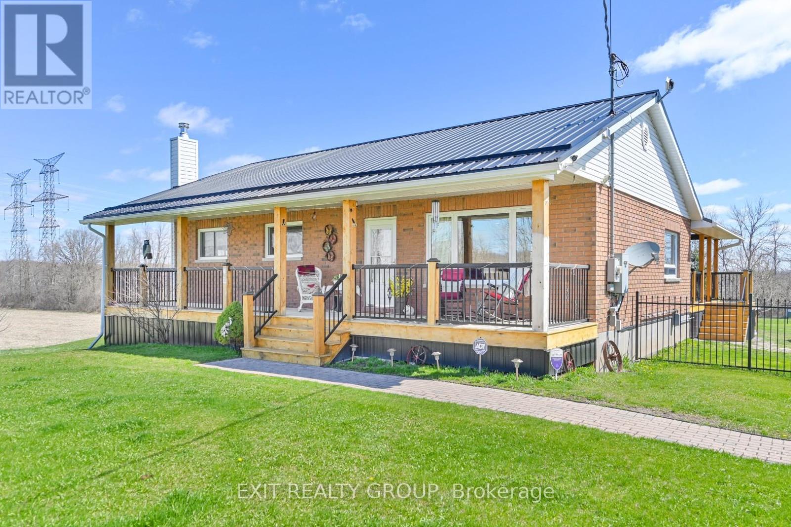1690 WALLBRIDGE LOYALIST ROAD, Quinte West, Ontario