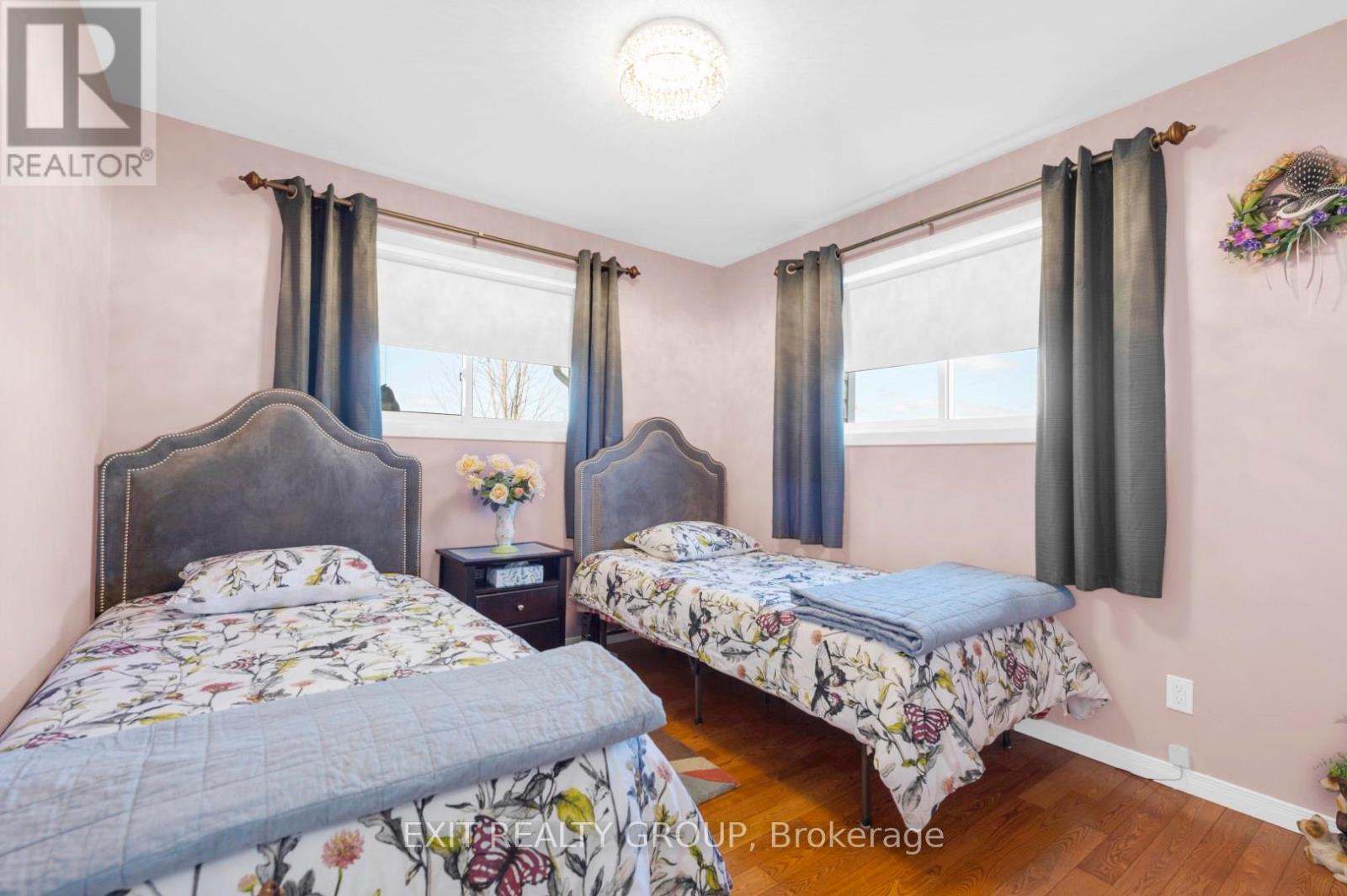 1690 Wallbridge Loyalist Road, Quinte West, Ontario  K8N 4Z5 - Photo 19 - X12239944