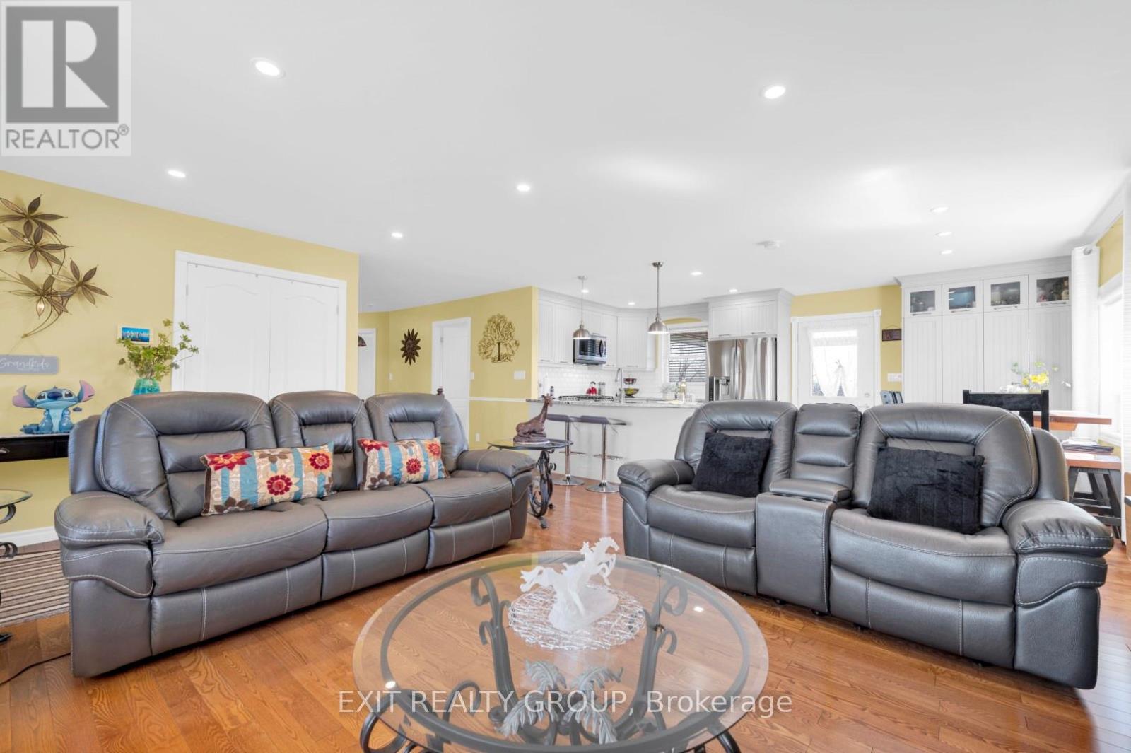 1690 Wallbridge Loyalist Road, Quinte West, Ontario  K8N 4Z5 - Photo 8 - X12239944