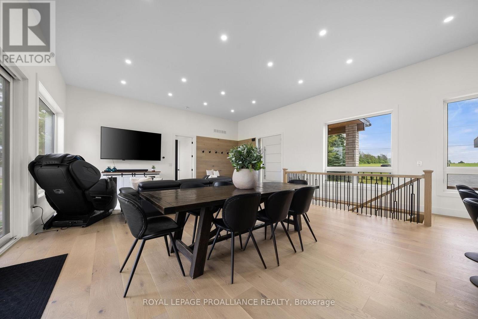 2528 County Rd 3, Prince Edward County, Ontario  K0K 1L0 - Photo 10 - X12240297