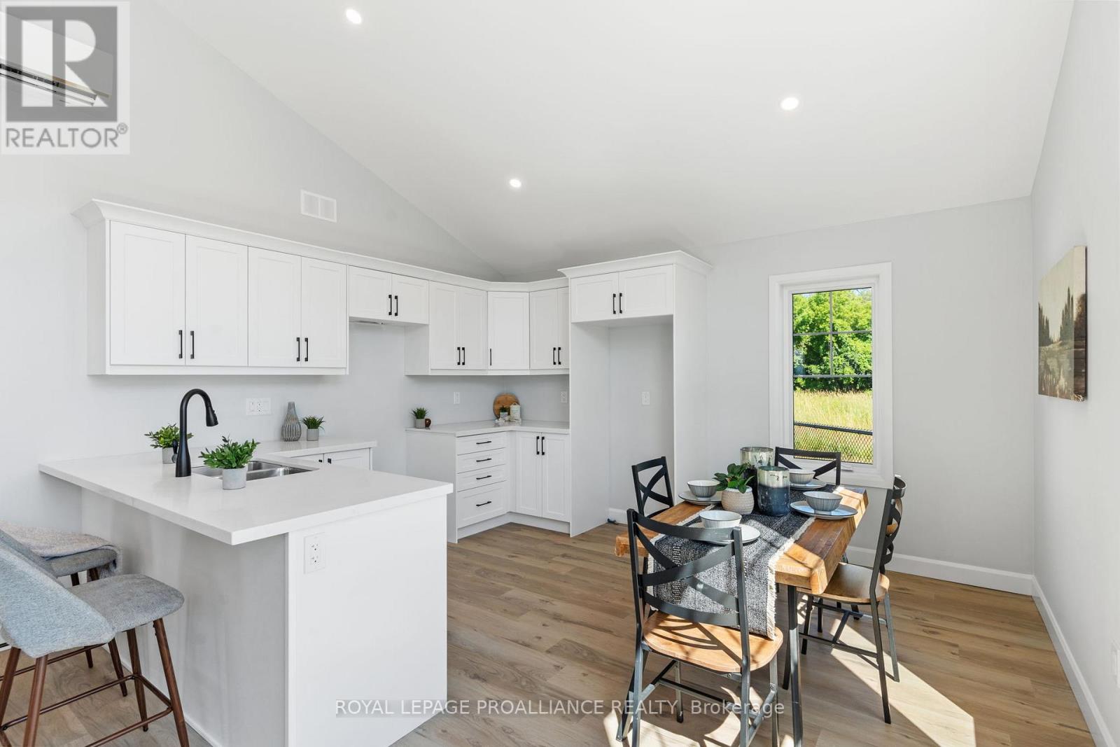 304 - 14 Meadowcreek Drive, Brighton, Ontario  K0K 1H0 - Photo 12 - X12240818