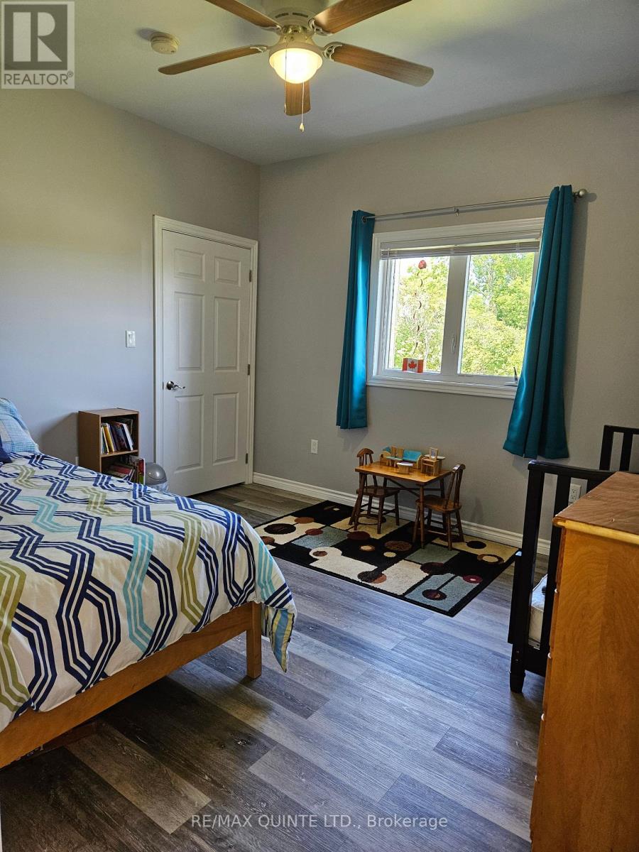 7 Clarke Road, Prince Edward County, Ontario  K0K 2T0 - Photo 11 - X12242131