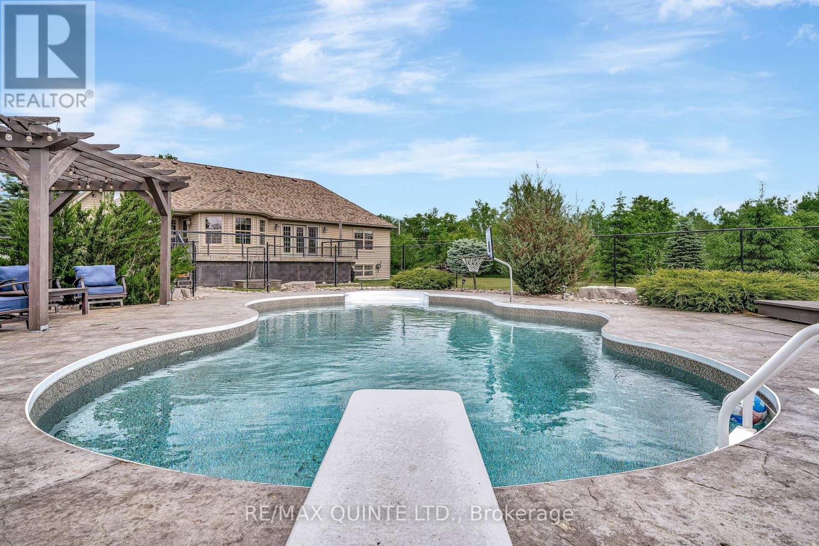 27 Charles Road, Tweed, Ontario  K0K 3J0 - Photo 37 - X12242483