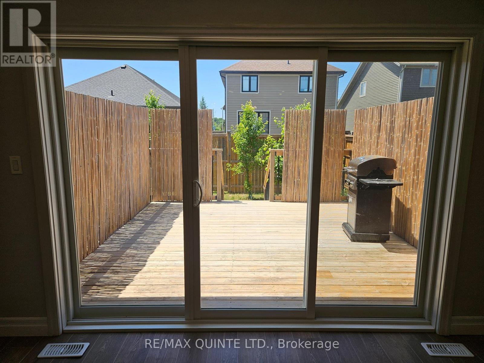 52 Mercedes Drive, Belleville, Ontario  K8N 0B7 - Photo 10 - X12242660