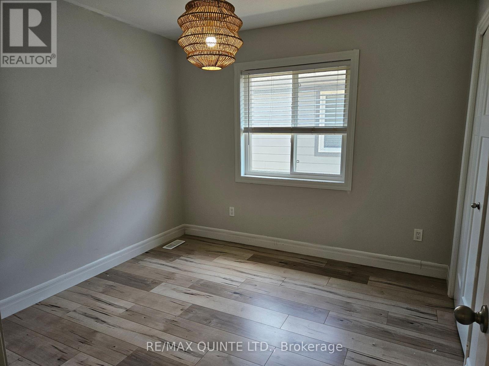 52 Mercedes Drive, Belleville, Ontario  K8N 0B7 - Photo 14 - X12242660