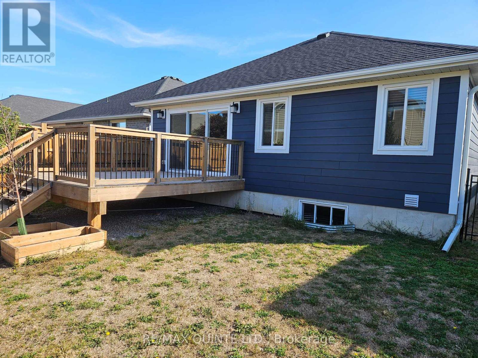 52 Mercedes Drive, Belleville, Ontario  K8N 0B7 - Photo 17 - X12242660