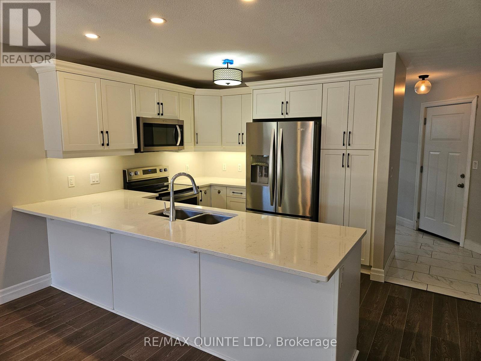 52 Mercedes Drive, Belleville, Ontario  K8N 0B7 - Photo 7 - X12242660