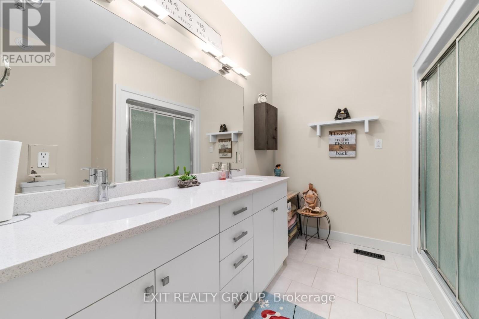 52 Aletha Drive, Prince Edward County, Ontario  K0K 3L0 - Photo 18 - X12242863