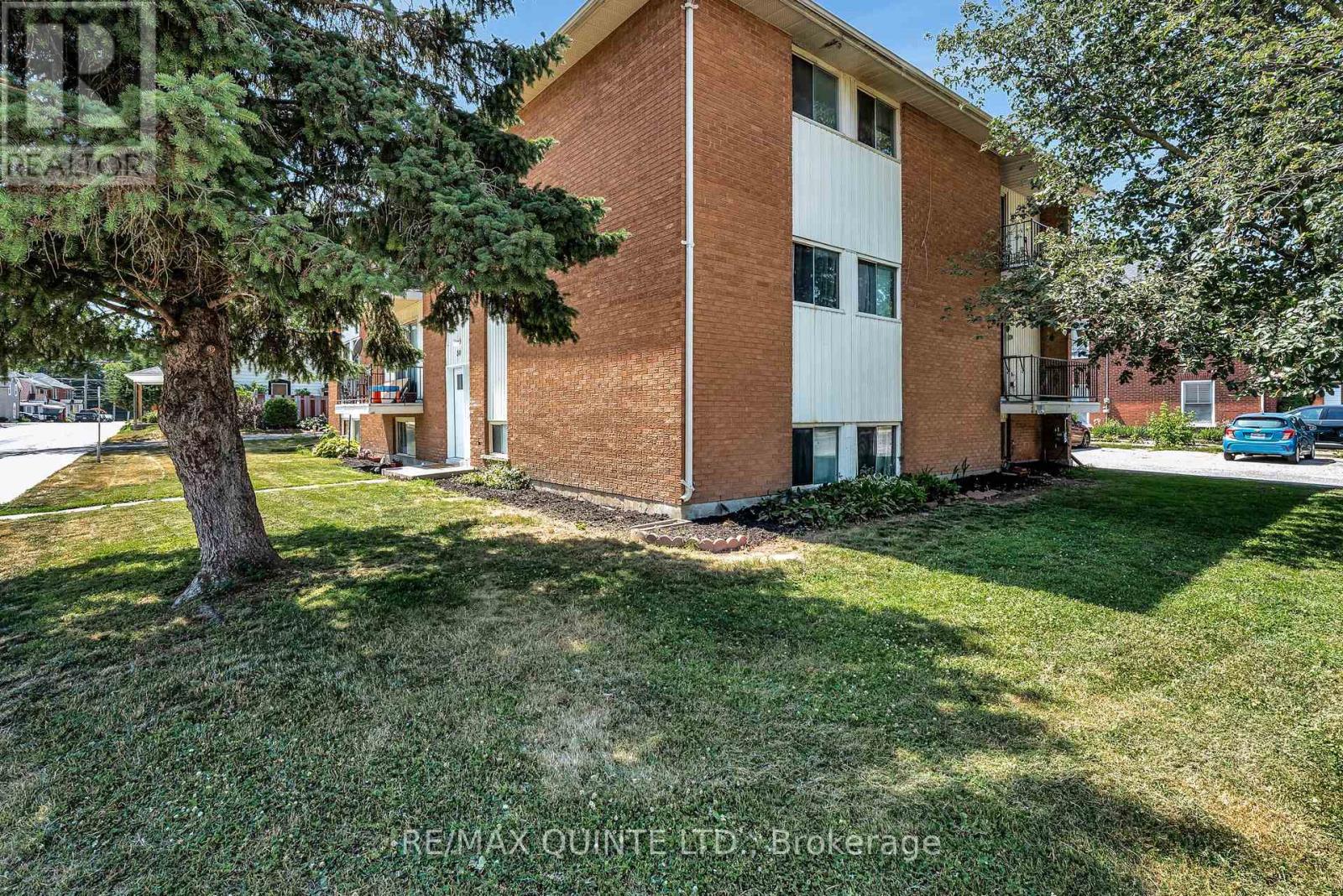 30 Henry Street, Belleville, Ontario  K8N 1N2 - Photo 12 - X12244933