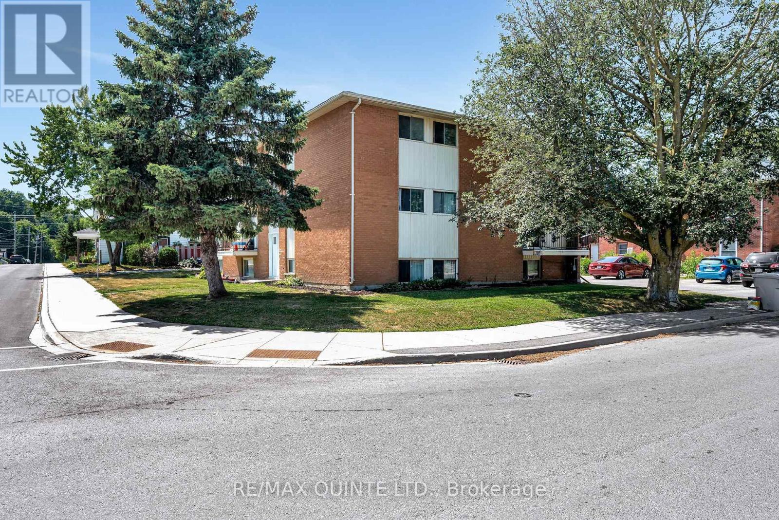 30 Henry Street, Belleville, Ontario  K8N 1N2 - Photo 25 - X12245217