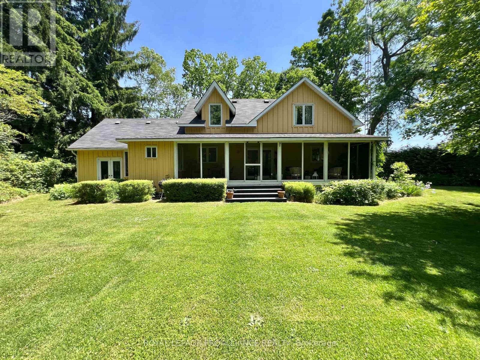 352 COUNTY ROAD 10, Prince Edward County, Ontario