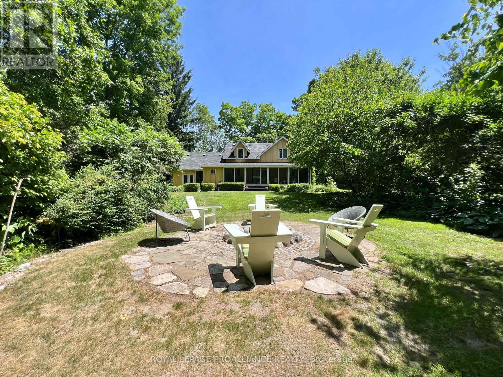 352 County Road 10, Prince Edward County, Ontario  K0K 2T0 - Photo 25 - X12245340