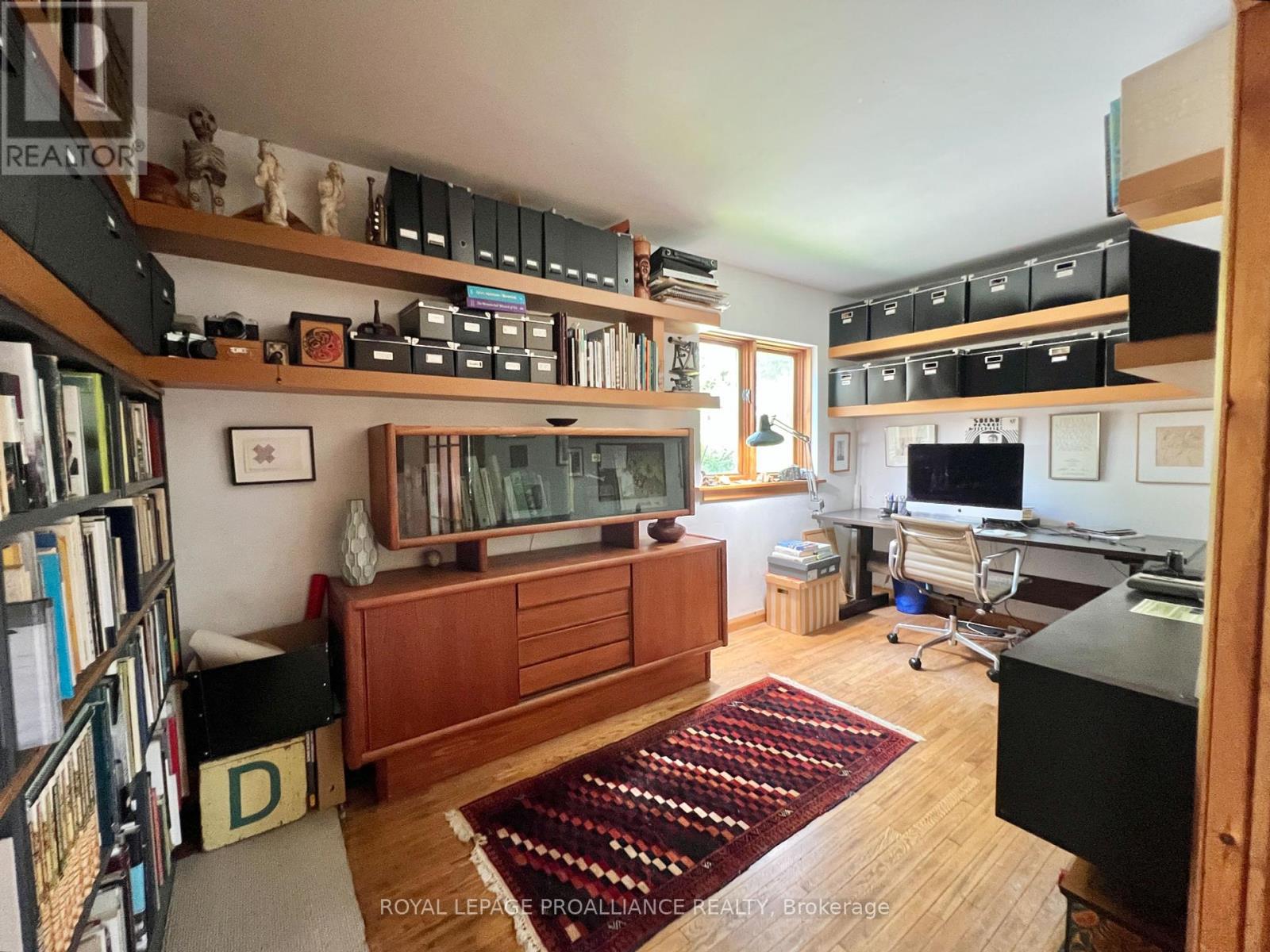 352 County Road 10, Prince Edward County, Ontario  K0K 2T0 - Photo 9 - X12245340