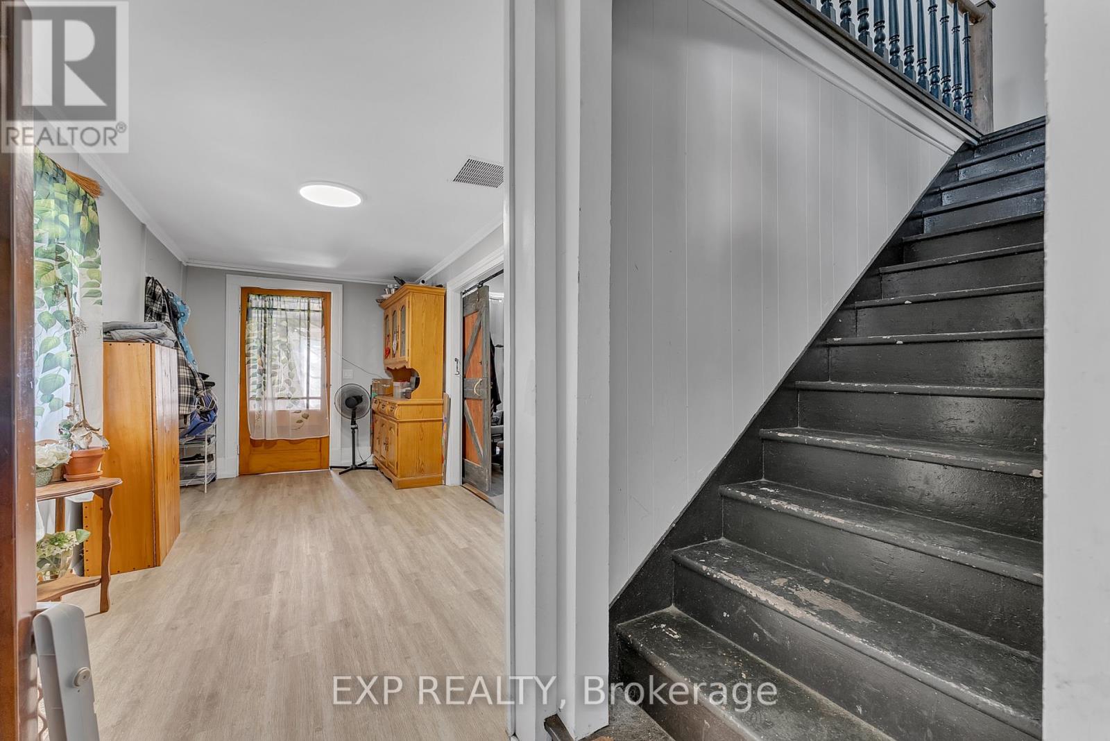 113 Pleasant Drive, Greater Napanee, Ontario  K0K 2Z0 - Photo 9 - X12245415
