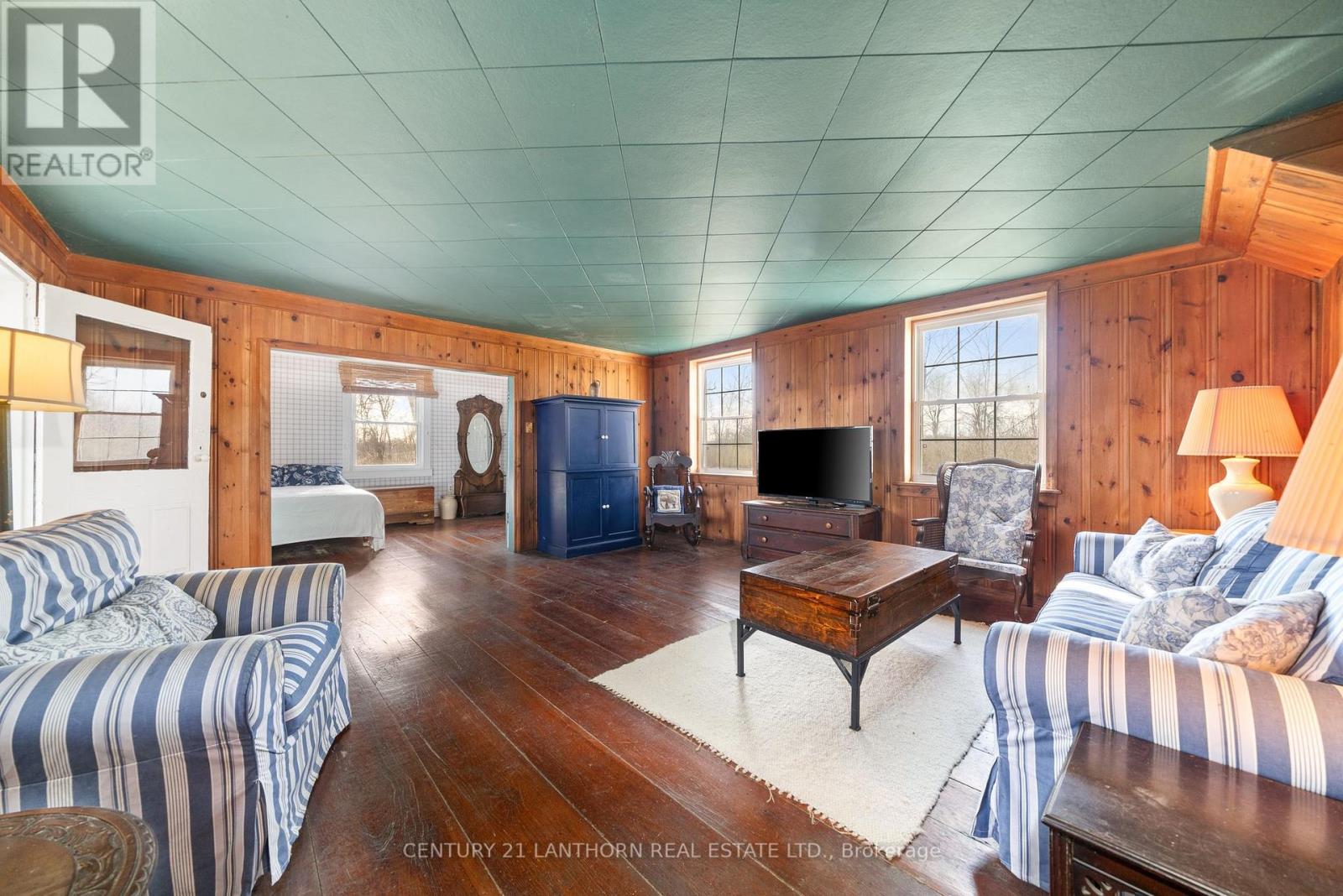 129 Cressy Lakeside Road, Prince Edward County, Ontario  K0K 2T0 - Photo 12 - X12246302