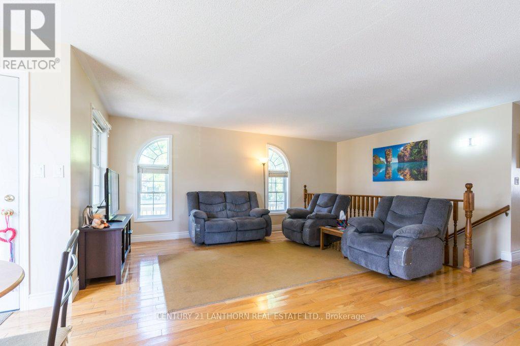 27 Bursthall Street, Marmora And Lake, Ontario  K0K 2M0 - Photo 10 - X12246484