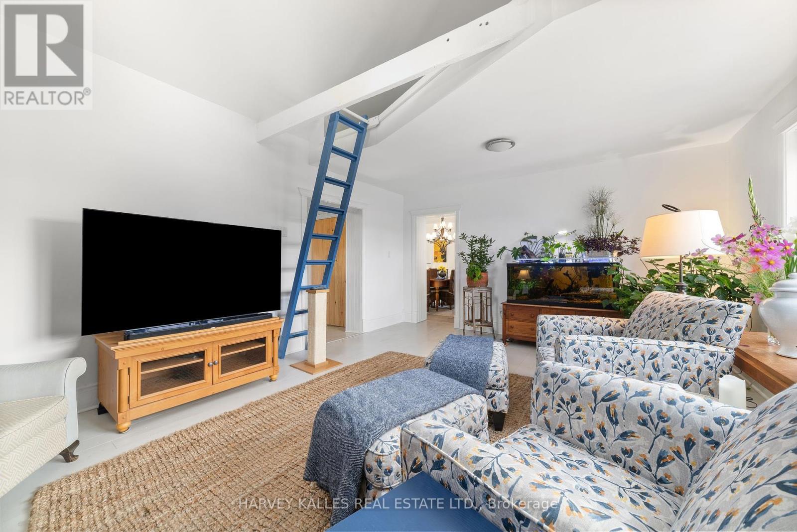286 County Rd 11 Road, Prince Edward County, Ontario  K0K 2T0 - Photo 9 - X12246601