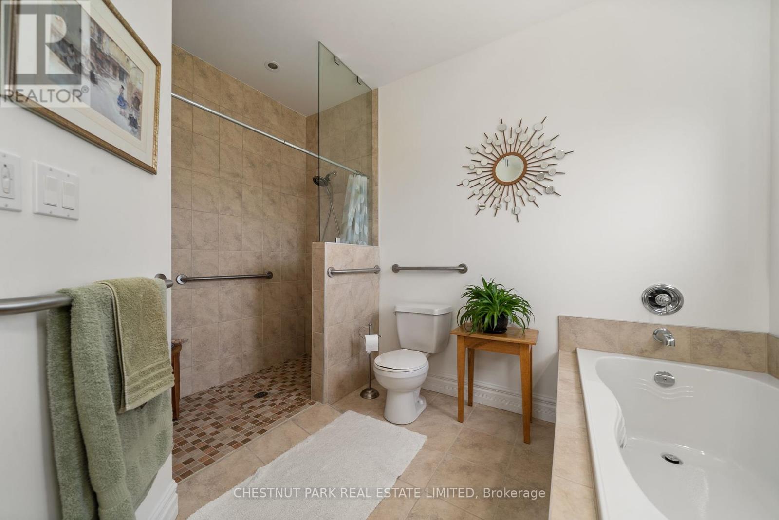 68 Maplehurst Crescent, Prince Edward County, Ontario  K0K 3L0 - Photo 17 - X12246626