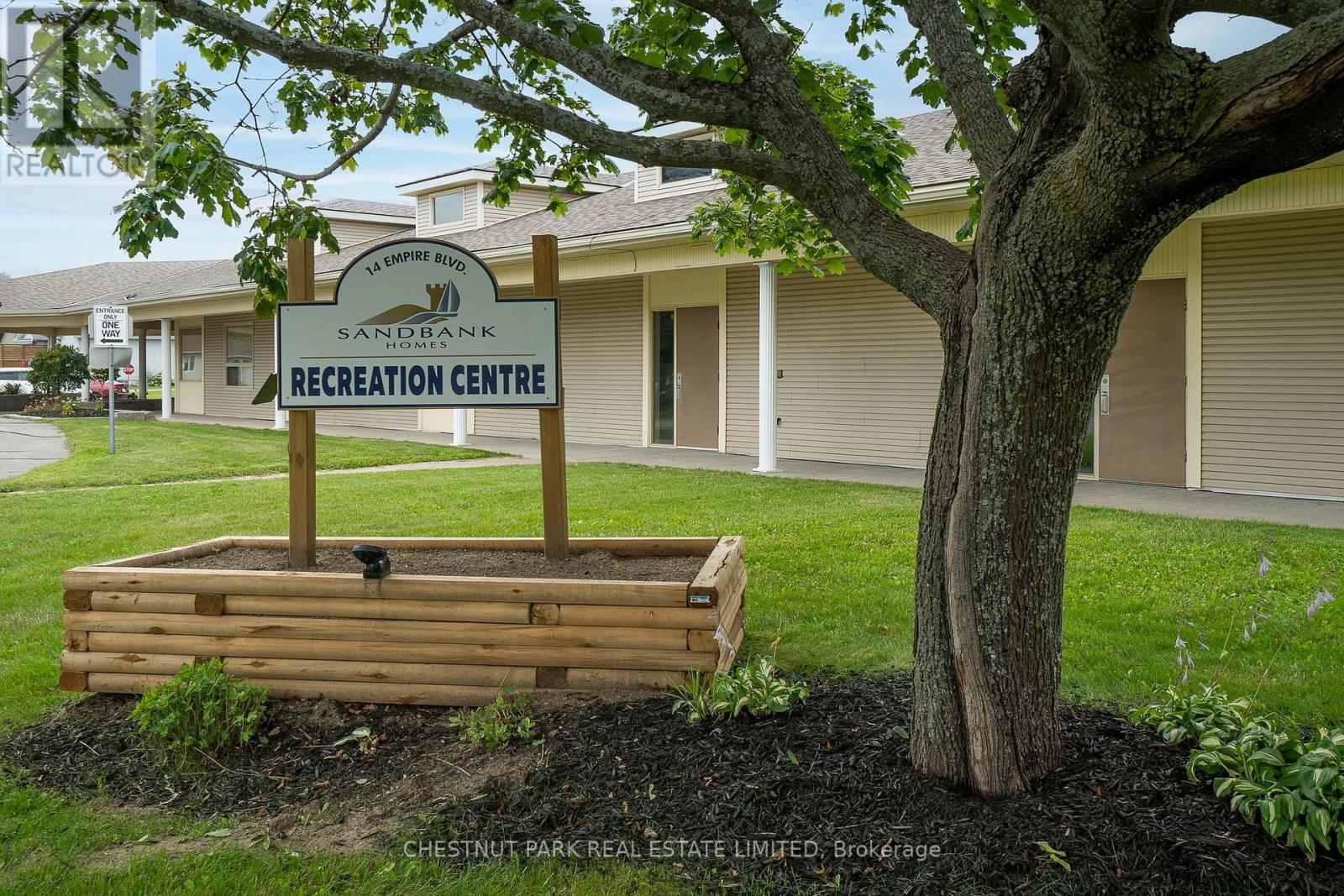 68 Maplehurst Crescent, Prince Edward County, Ontario  K0K 3L0 - Photo 23 - X12246626