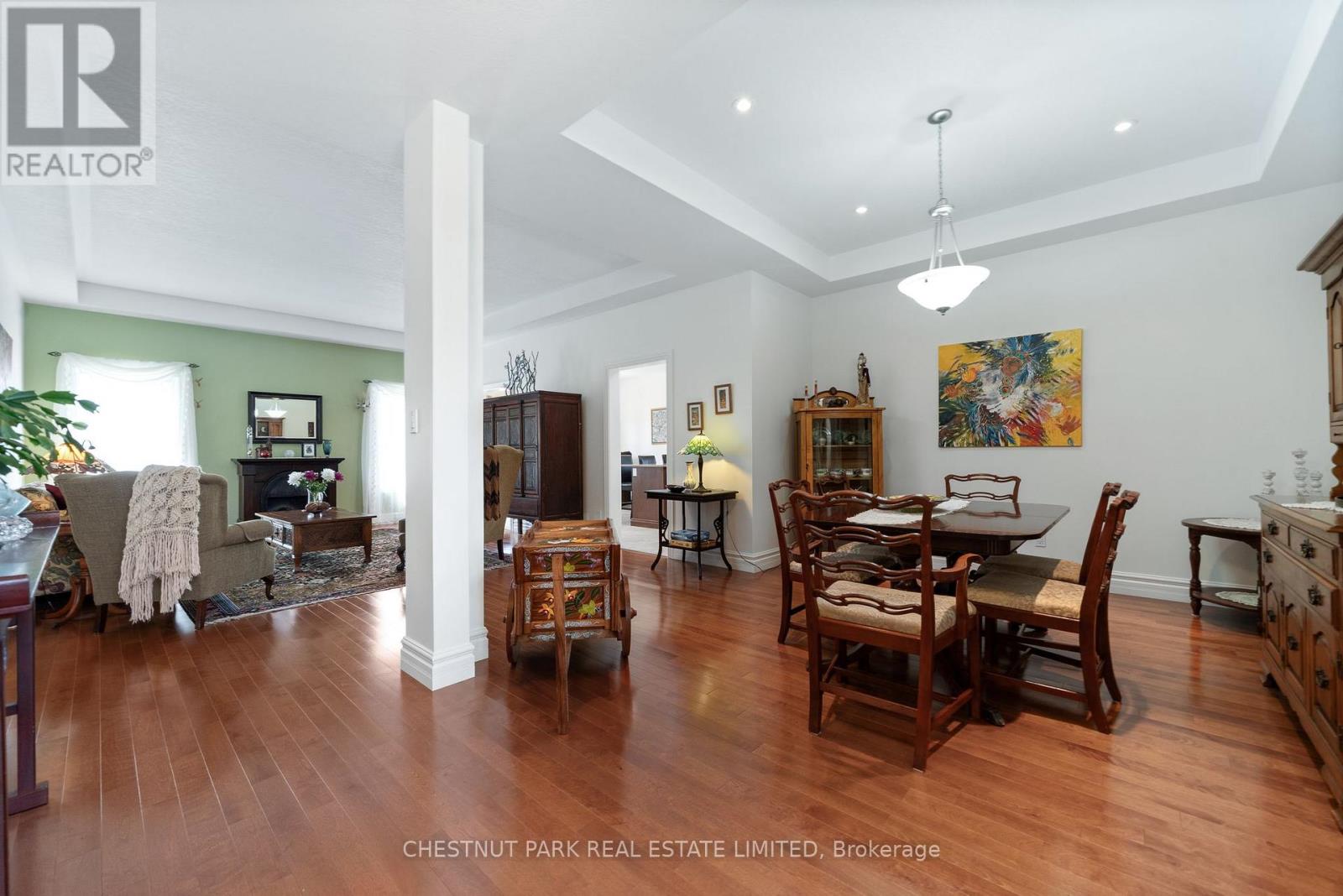 68 Maplehurst Crescent, Prince Edward County, Ontario  K0K 3L0 - Photo 4 - X12246626