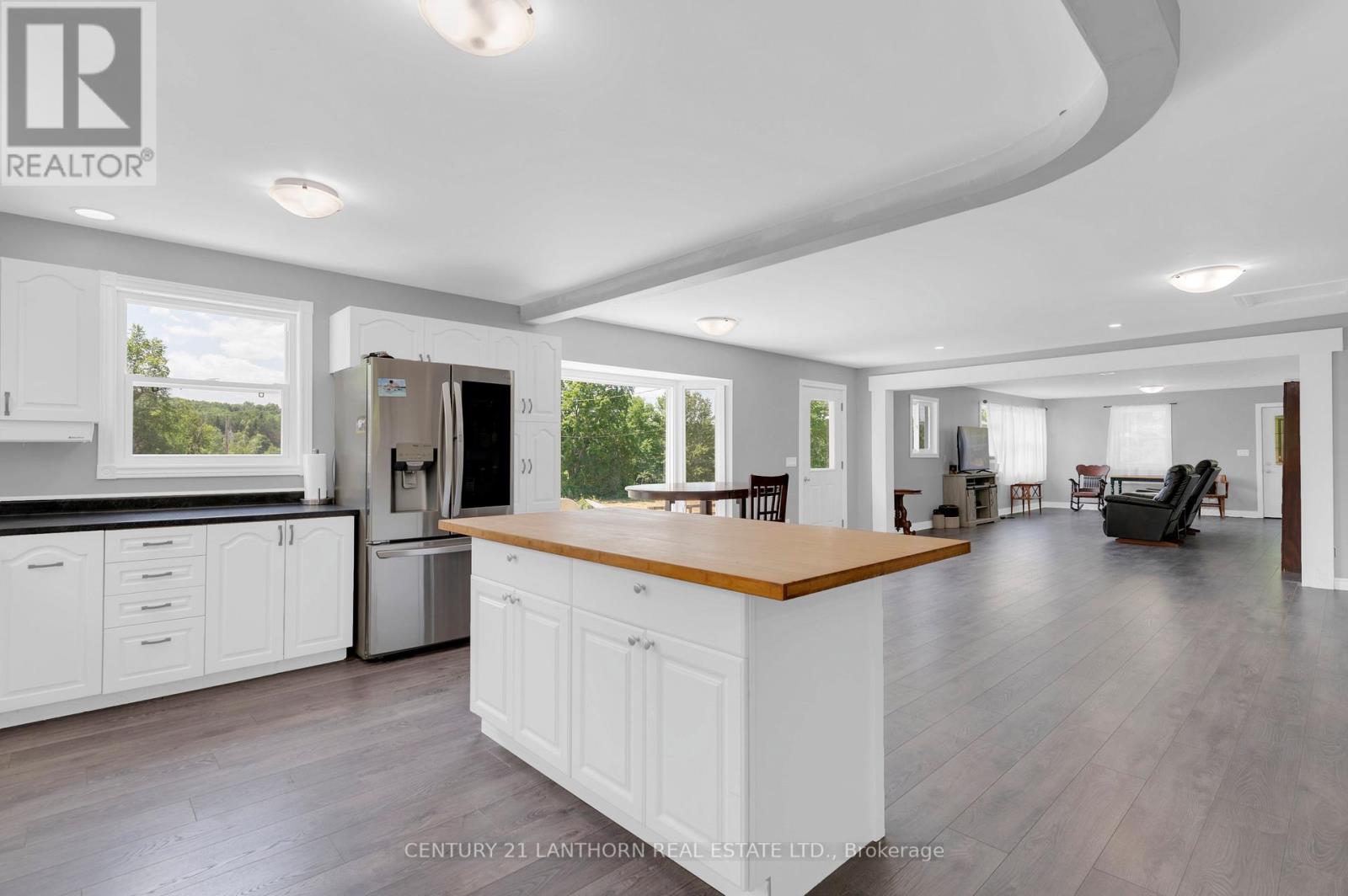 932 Hunt Club Road, Madoc, Ontario  K0K 2K0 - Photo 17 - X12247380