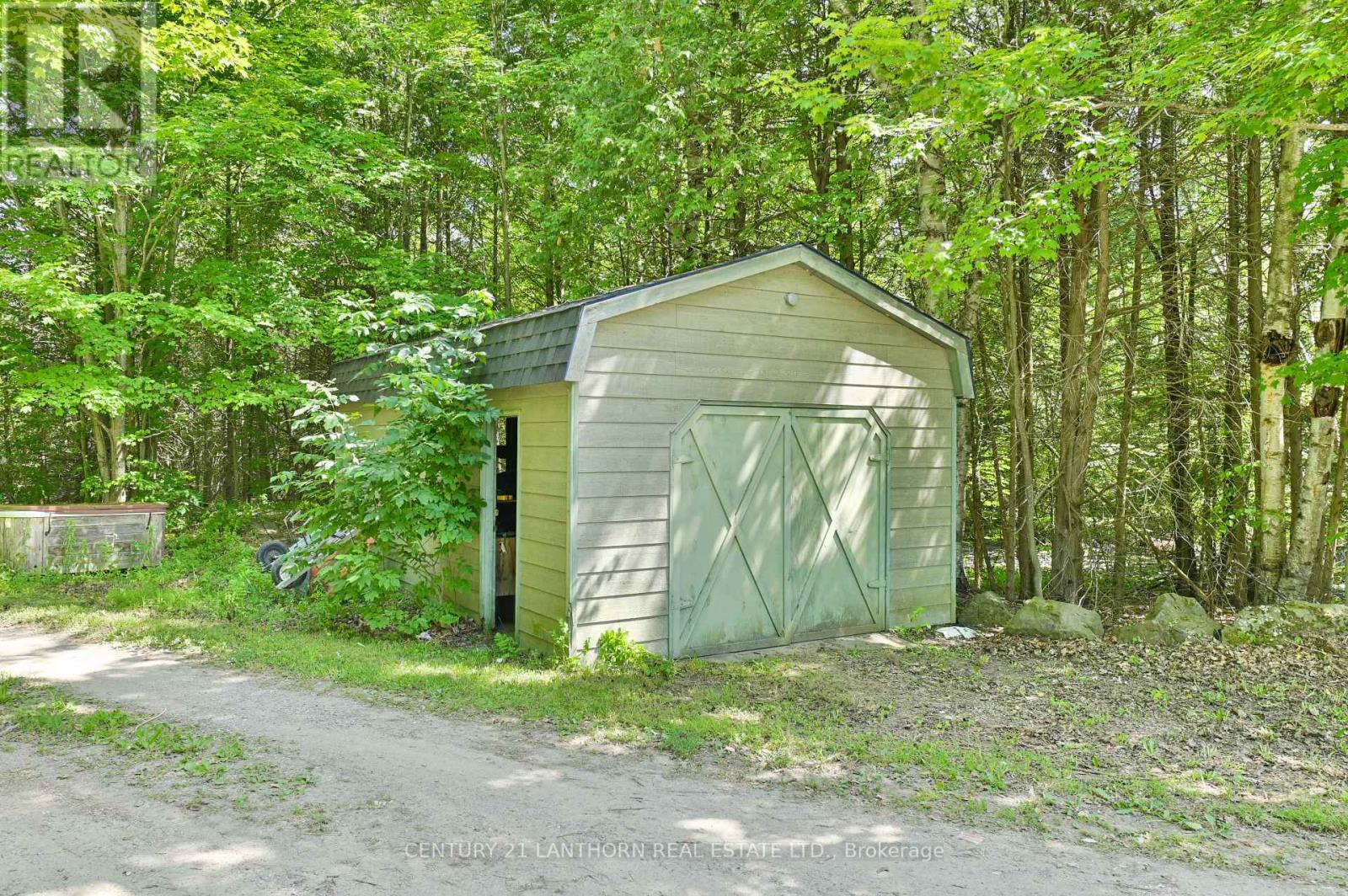 932 Hunt Club Road, Madoc, Ontario  K0K 2K0 - Photo 40 - X12247380